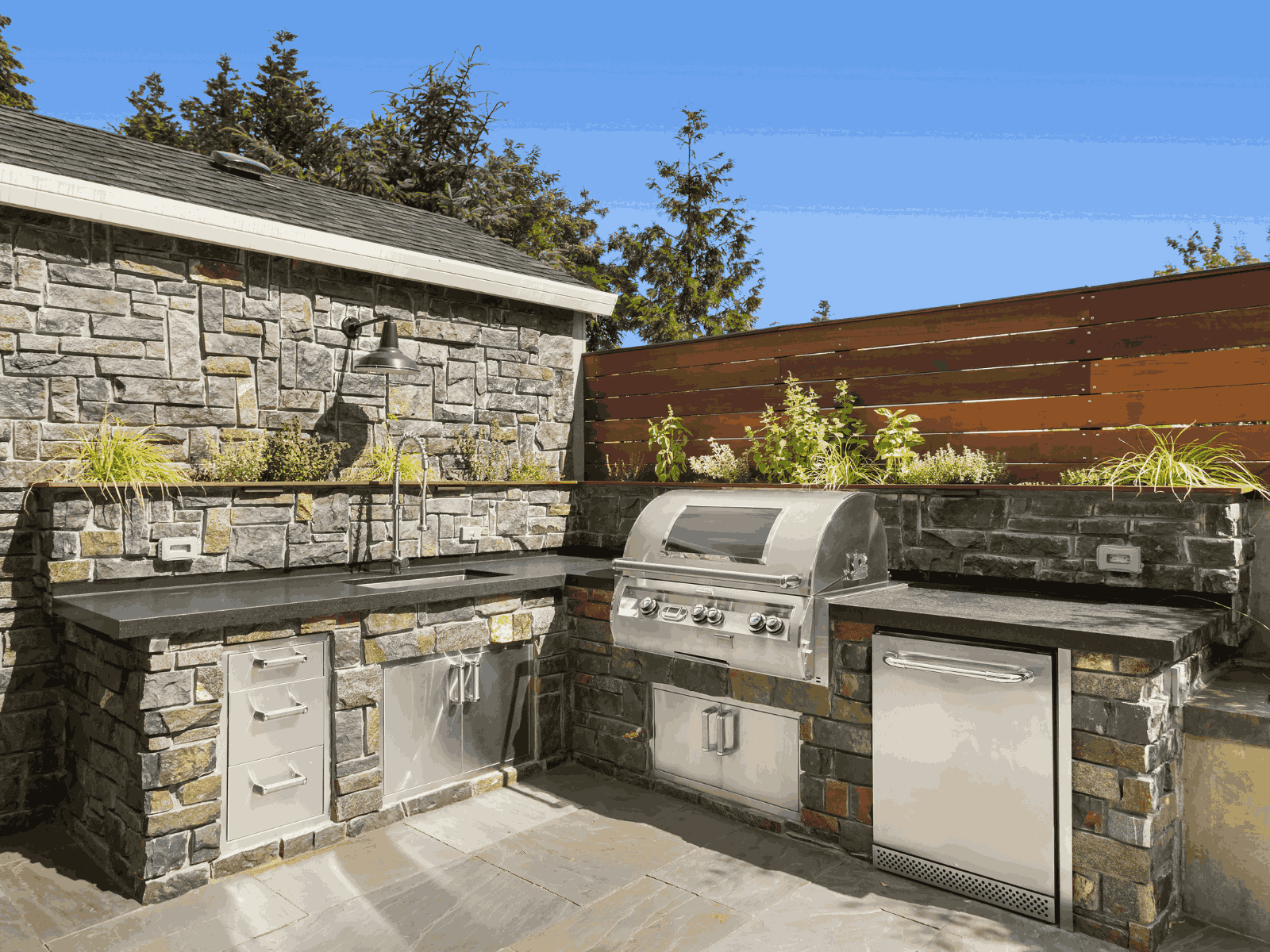 Outdoor Kitchen Design